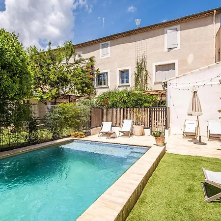 Maison 1634 - Climatisation, piscine, parking, centre ville, petit-dejeuner compris-2